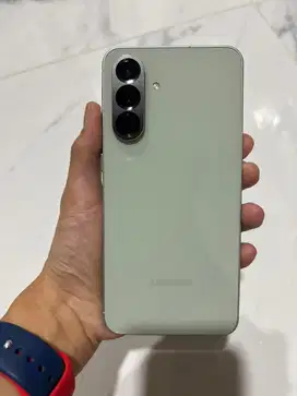 Samsung A56 Olive 8/256gb