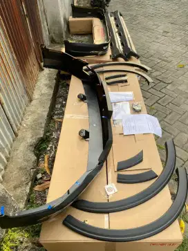 BodyKit komplit Innova Reborn Venturer Facelift  ORI  12Pcs  2021 up