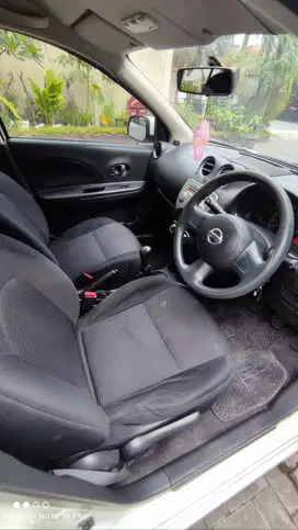 Nissan March 1.2 MT 2013