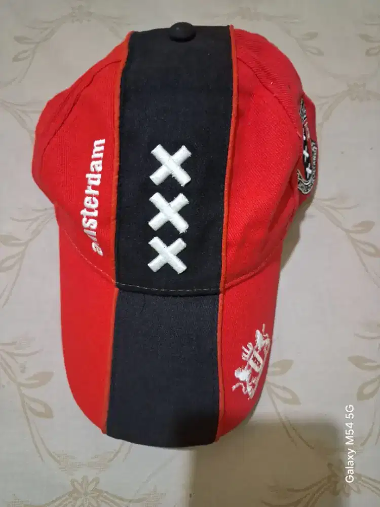 Topi ajax amsterdam ori.