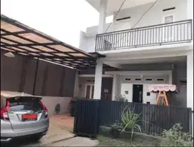 Rumah NYAMAN privasi 2lantai dalam cluster JATIBENING