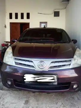 Nissan Grand livina 2012 Bensin