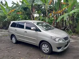 (km 71 rb fullset)Toyota Kijang innova mt 2011 antiq