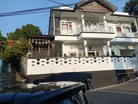 Dijual BU Rumah Kost 12 Kamar full Furnished Dekat Hotel GH Universal