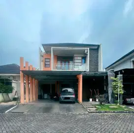 Murah dijual rumah mewah 2 lantai graha estetika tembalang undip