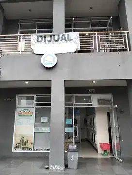 RUKO APARTEMEN GREEN PRAMUKA (jual di bawah pasaran bu)