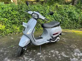 VESPA S 125 I-GET 2023 ASLI BALI TANGAN PERTAMA