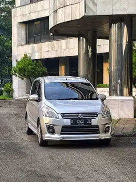 DP 19JT // SUZUKI ERTIGA GX ELEGANT 1.4 AT 2014