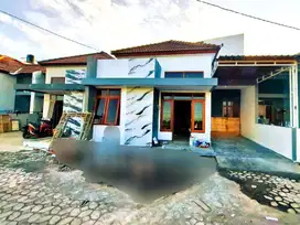 Rumah Cantik Modern 1,5L di Solo Baru Harga Termurah (IY)