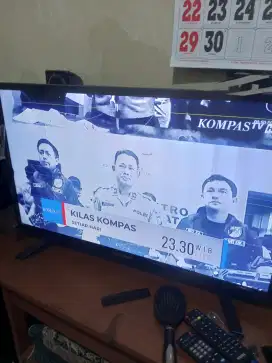 Tv Polytron 32 inchi