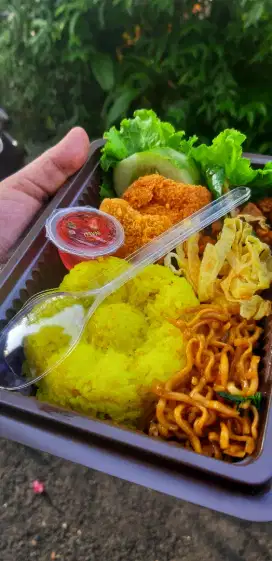Catering katering paket nasi kuning ultah