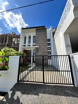 Rumah dijual Baru 2 Lantai Kemang Pratama, Bekasi 10 menit Mal Pakuwon