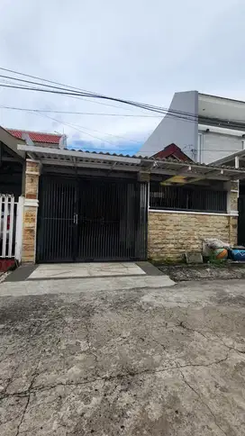 Dijual Rumah cantik minimalis Babatan Pantai Utara