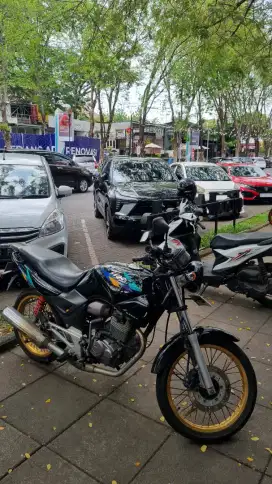 Honda tiger 2000 tilas