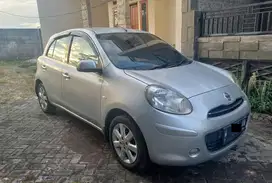 Nissan March 2011 Bensin