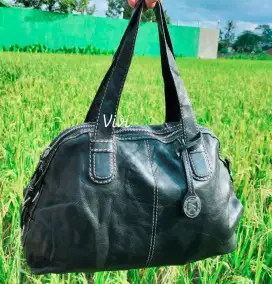 Michael kors hitam