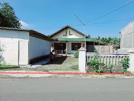 Tanah 430m² Bonus Rumah Colomadu