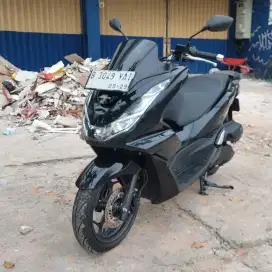 Honda pcx 160 cbs 2024 dp 1 juta