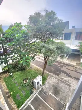 Rumah siap huni di Cluster Emerald Bintaro Jaya Sektor 9