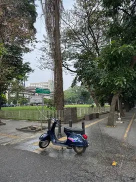Vespa p150s strada