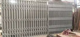 pintu harmonika
