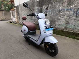 Motor Listrik Uwinfly STNK + BPKB