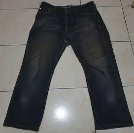 Celana jeans uniqlo black
