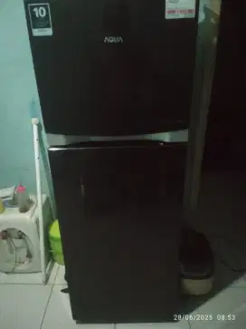 Jual Kulkas AQUA Inverter 2 pintu