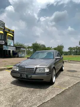 Mercy c200 classic