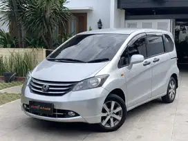 Honda freed Psd matic 2009