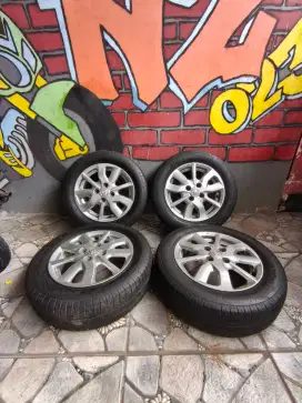 Velg+Ban R14 Ori Enkei Brio 2019 Like New