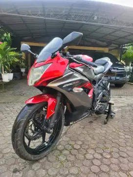 Kawasaki Ninja 250R FI Mono 2018 Merah Full Original Surat Lengkap
