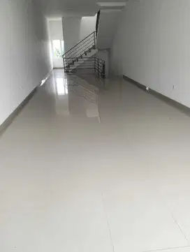 Dijual Ruko Bagus 2,5 Lantai di Holis Raya