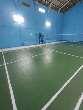 Dijual Rumah + Lapangan Badminton 3 Lantai Tanah 252m2 di Kota Bandung