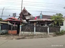 Dijual rumah tua murah + kontrakan 4 pintu dekat Pasar Serpong