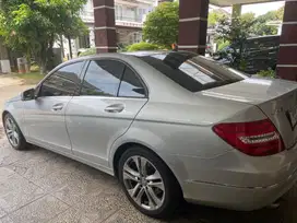 JUAL - MERCEDEZ BENZ C200 W204 2012 - AVANTGARDE