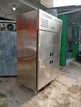 Upright Chiller 4 Pintu
Costum
Fungsi Normal
Kondisi fisik Oke