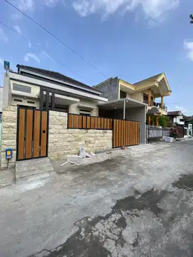 Rumah baru candi mendut suhat 200 meter raya suhat dkt griya shanta