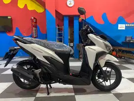(DP 500) Honda Vario 125 CBS ISS Tahun  2022