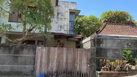 Di jual rumah Semi villa jalan Trengguli, DPS, Bali