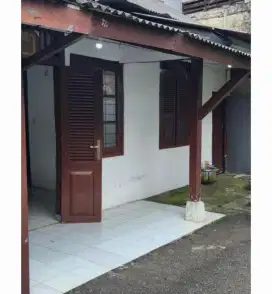 Disewakan rumah kontrakan 3 kamar bebas banjir