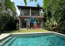 FOR SALE VILLA VIEW SAWAH BERAWA CANGGU