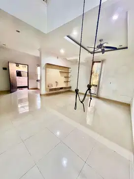 RUMAH DALAM CLUSTER GADING VIERA RAWAMANGUN JAKARTA TIMUR.