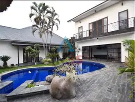 For Sale Vill luxury dekat pantai berawa canggu Bali