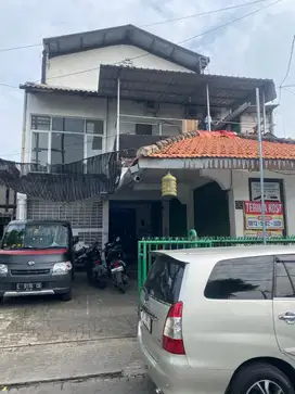 Disewakan kost ukuran kamar 5 X 5