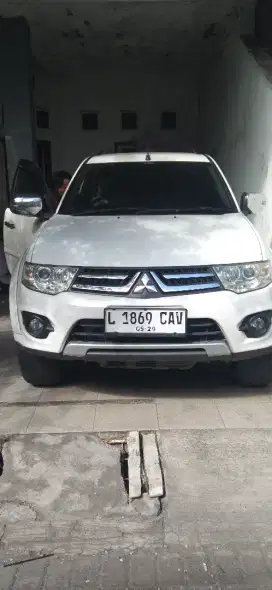 Dijual pajero 2015