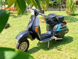 VESPA LOW KM P150S 1982 FULL ORIGINAL PS NO PX SPRINT SUPER