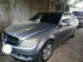 Di jual mercy w204 c200 th 2010