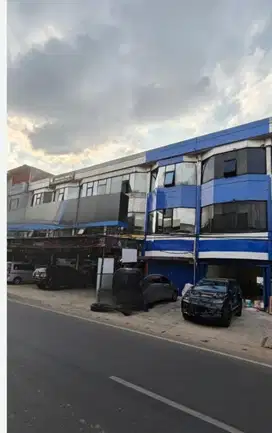 Dijual r Cepat Rukan 4,5 Lantai, di Caman,Kalim