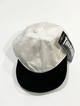 Topi Thrasher Putih
